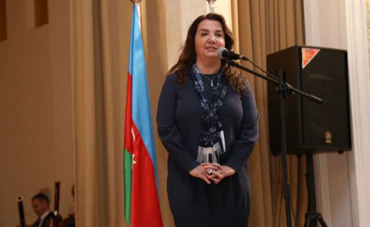 Azerbaycan Bakü Müzik Üniversitesi Galeri